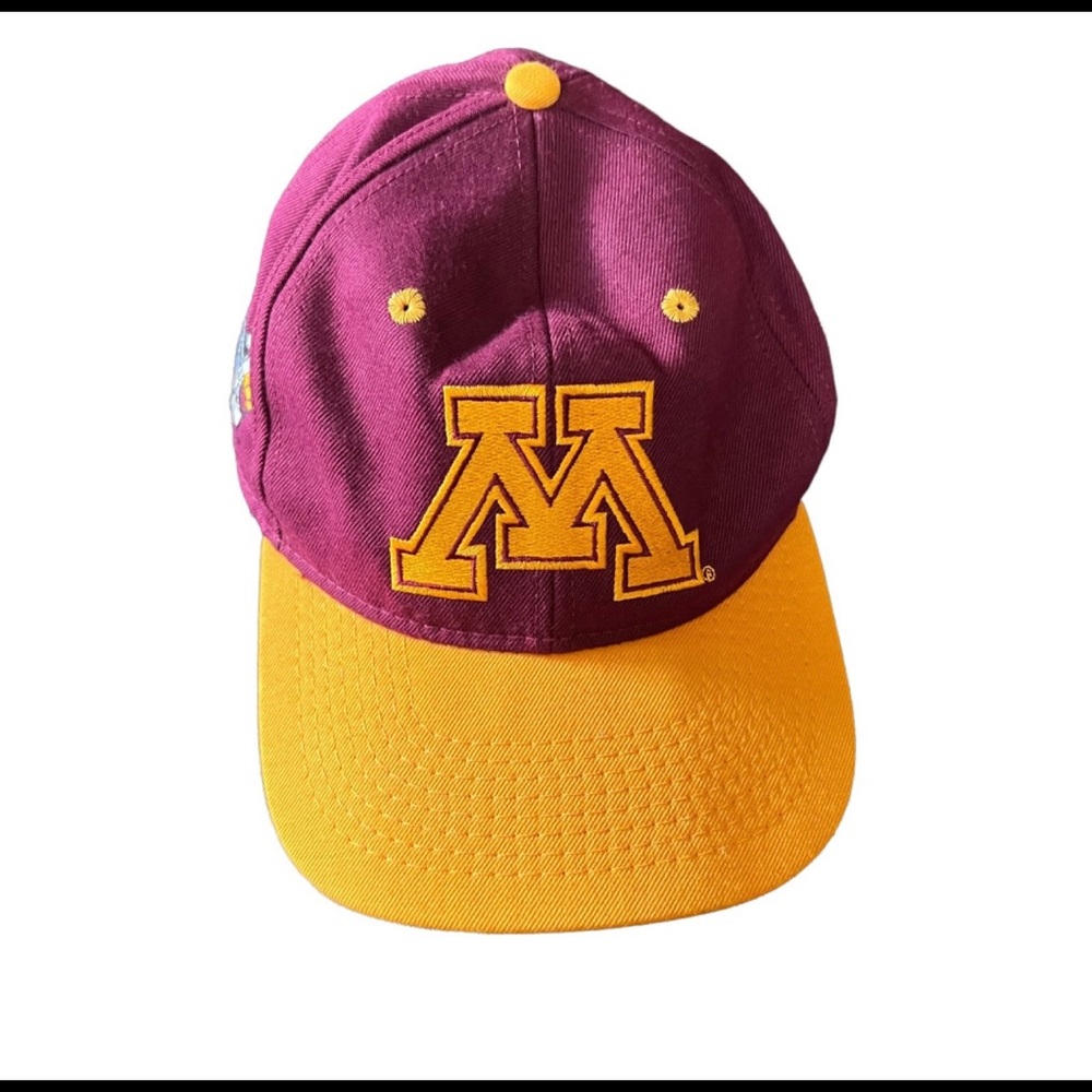 University of Minnesota Maroon Baseball Cap  
Size 7 1/8